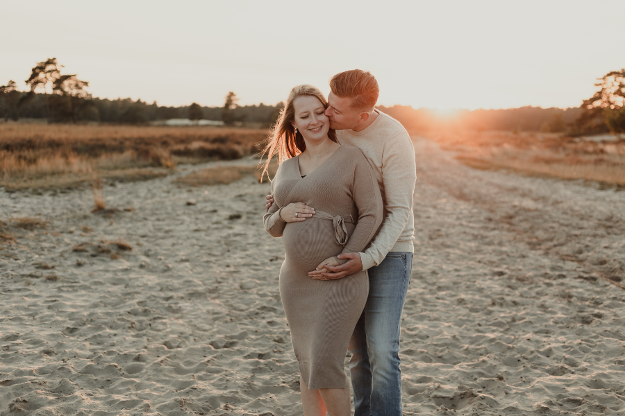 Zwangerschapsshoot Loon op Zand